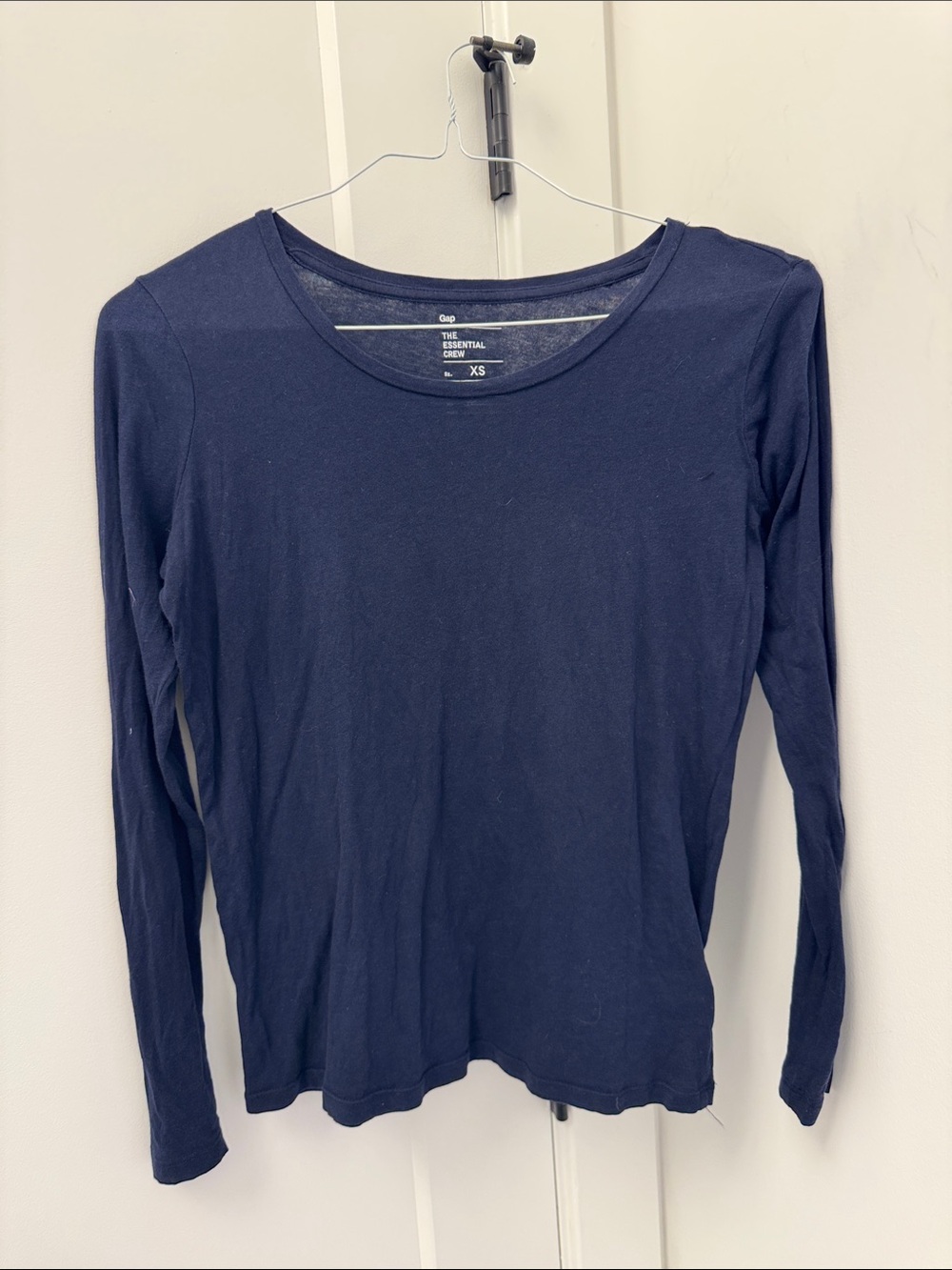 GAP Women's Long Sleeve Scoop Neck Top - Navy Blue